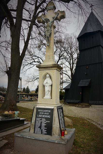 Krzyż - pomnik (1).JPG