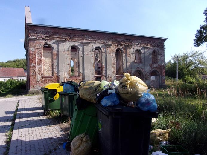 1. Synagoga w Działoszycach.JPG