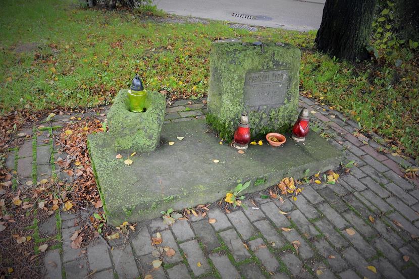 Cmentarz w Przeworsku (5).JPG