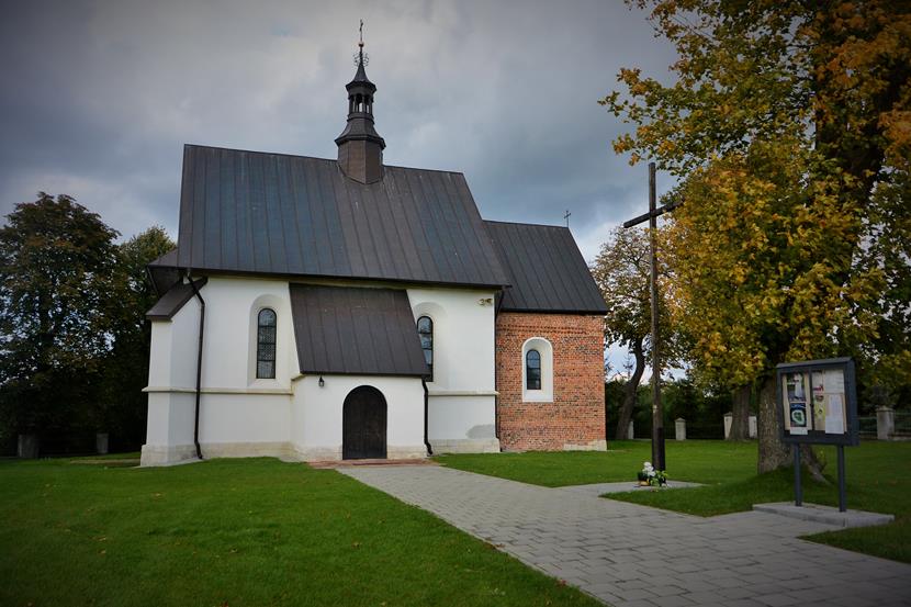 Kościół pw. świętego Jakuba Apostoła (1).JPG