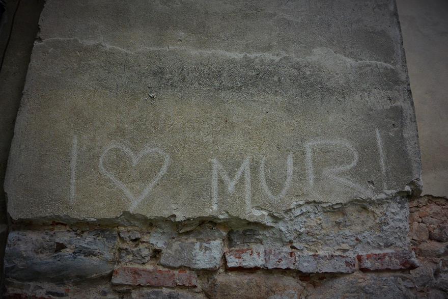 Mur.JPG