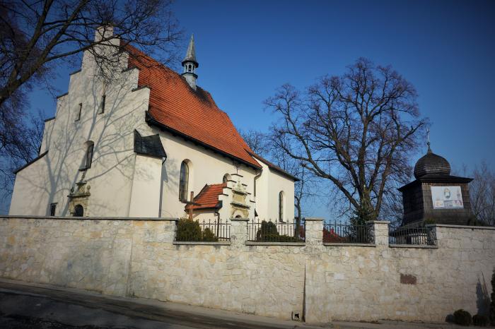 Kościół w Giebułtowie.jpg