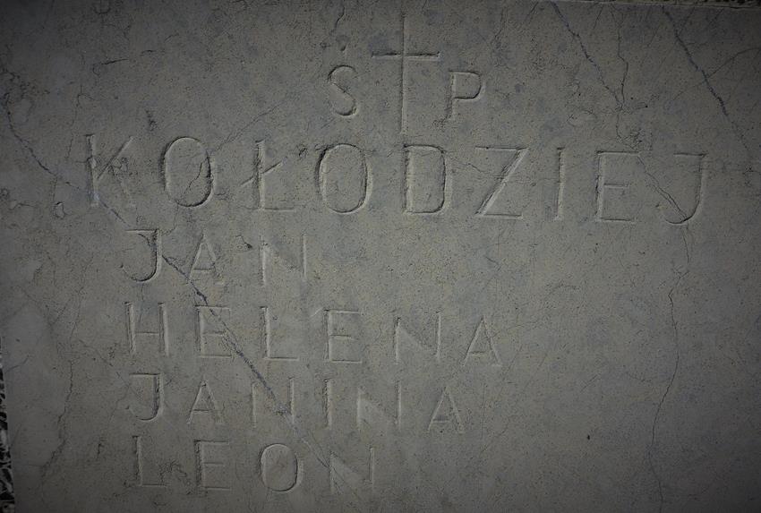 Łazany - grób z II Wojny Światowej (4).JPG