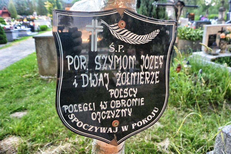 Grób polskich żołnierzy (3).jpg