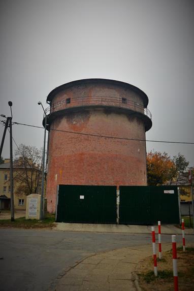 Wieża ciśnień przy ulicy Jana Matejki (4).JPG