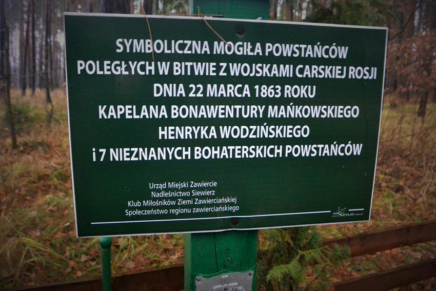 Mogiła Powstańcza (3).JPG