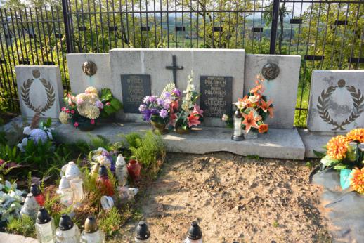Łazany - grób ofiar egzekucji (1).JPG