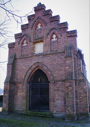Kaplica grobowa (3).JPG