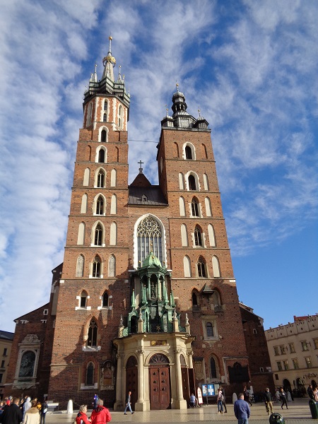 KR kosciol Mariacki fasada.JPG