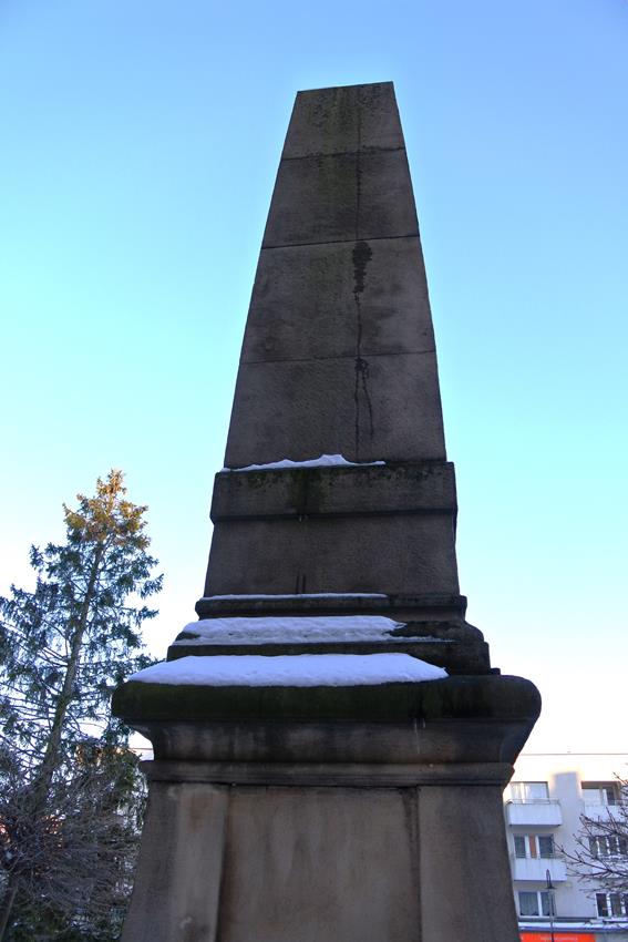 Pomnik Poległych (2).JPG