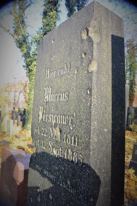 Cmentarz żydowski w Bytomiu - ślady ostrzału (10).JPG