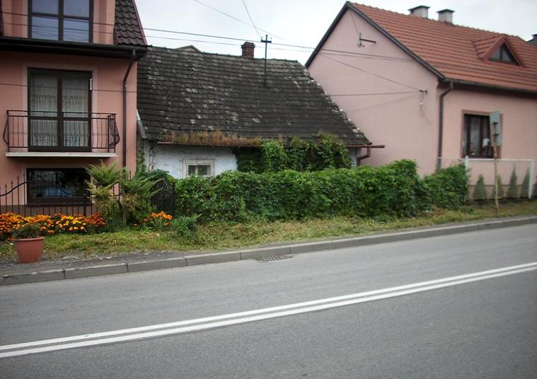 Gdów - ul. Krakowska  fot. 2012 r..JPG