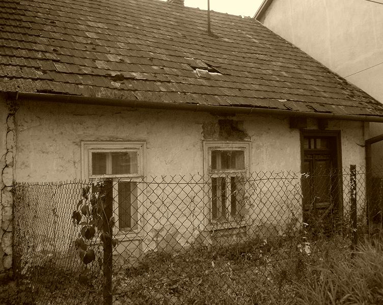 Gdów - ul. Krakowska  fot. szkieletek 2006 r..JPG