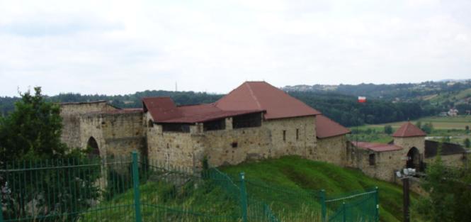 1. Dobczyce - zamek 2007 r..JPG