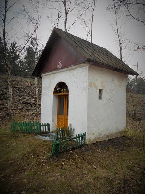 Kapliczka na cmentarzu cholerycznym (6).JPG
