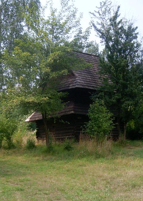 Skansen - spichlerz z Pilchowic - fot. 2.JPG