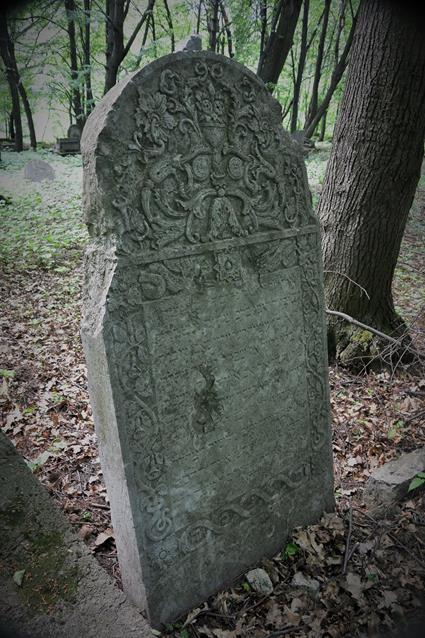 Wieliczka - ślady ostrzału na mecewie (7).JPG