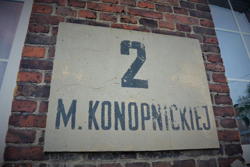 Będzin - Grodziec, ulica Marii Konopnickiej 2 (1).JPG