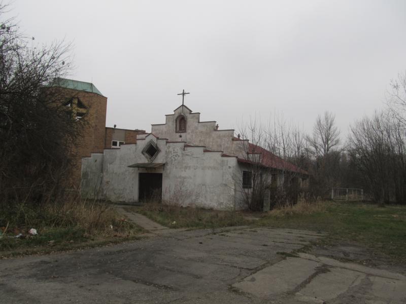 Sosnowiec - opuszczony kościółek.jpg
