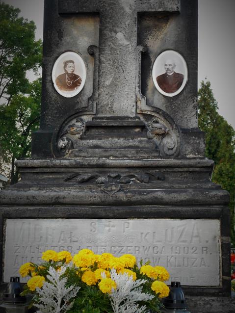 Grobowiec Michała Kluzy, rok 1902 (3).JPG