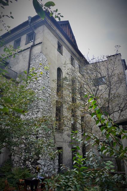 Śniadanie pod synagogą (2).JPG