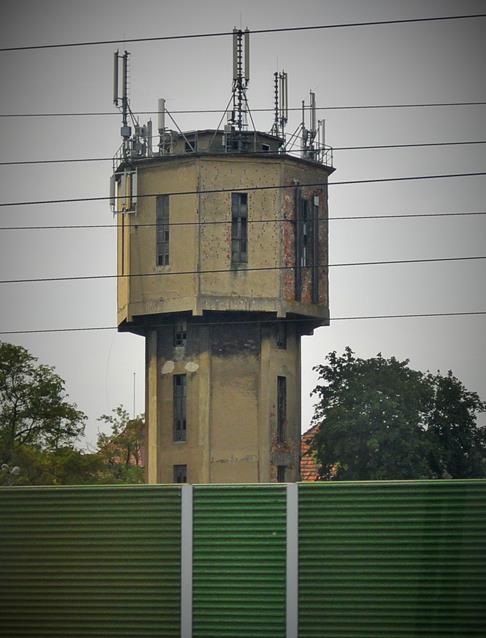 Brzeg - kolejowa wieża ciśnień (2).JPG