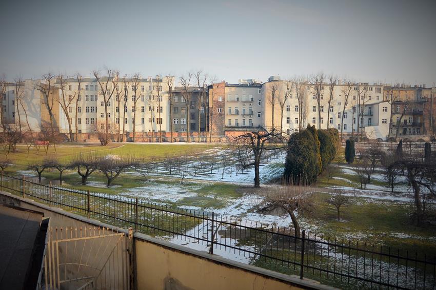 Widok na ogród Zgromadzenia Księży Misjonarzy (1).JPG