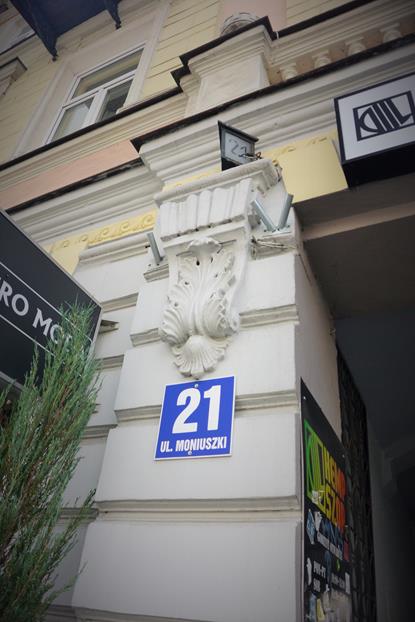 Ulica Stanisława Moniuszki 21 (1).JPG