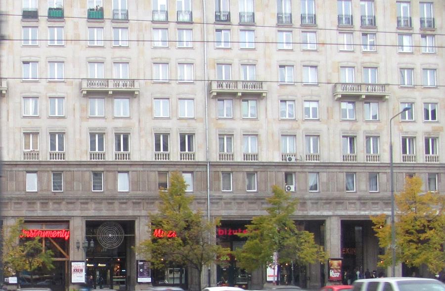 4. Plac Konstytucji.JPG