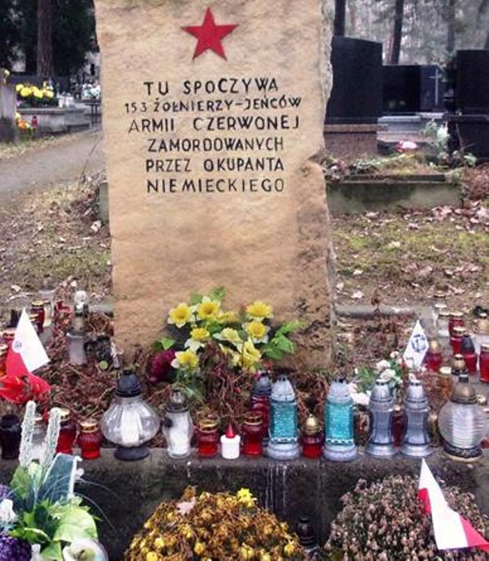 Cmentarz jeńców radzieckich  na Borku Fałęckim - fot. 6.JPG