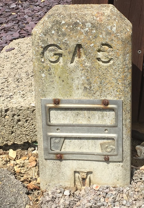 gas marker.jpg