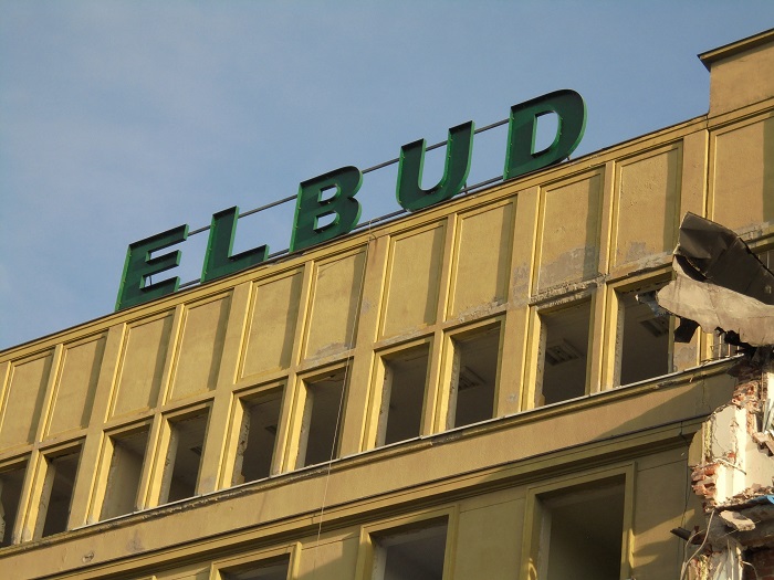 Elbud 6.JPG