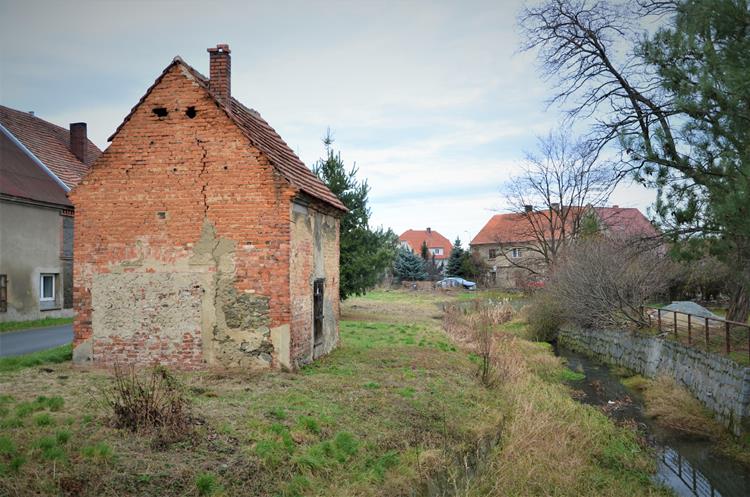 Wilków Wielki - cegła z sygnaturą (1).JPG