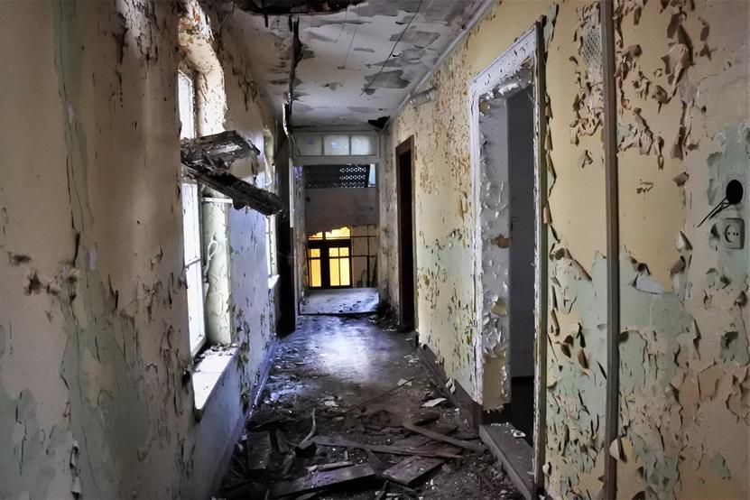 Kamieniec Ząbkowicki, dawny szpital - wnętrza (15).JPG