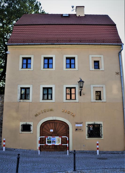 Złotoryja - przed muzeum (1).JPG