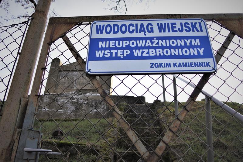 Kłodobok - wodociągowy zbiornik na wodę (4).JPG