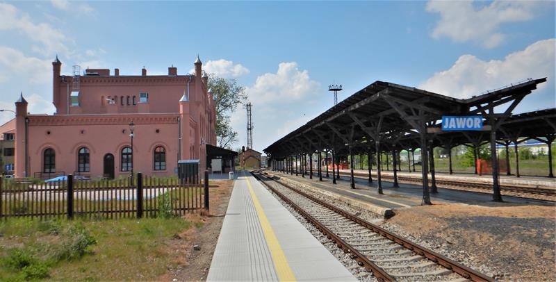 Jawor - dworzec kolejowy (16).JPG