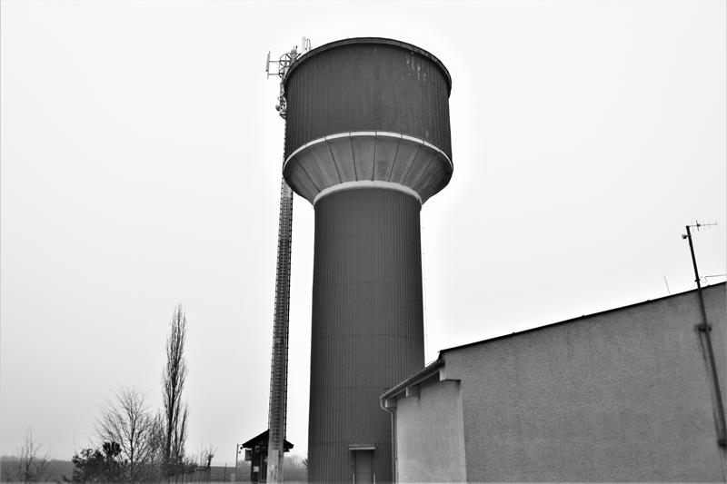 Wieża wodociągowa (4).JPG